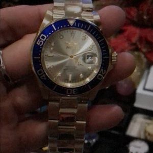 New Invicta Gold Analog Mens Watch.